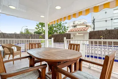 Image de Maison avec terrasse et parking à 150m plage