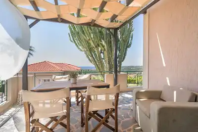 Image de Appartement 'Eirini - Une Chambre' avec Vue sur la Mer, Wi-Fi et Climatisation