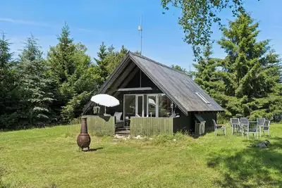 Image de Scenic cottage within walking distance.