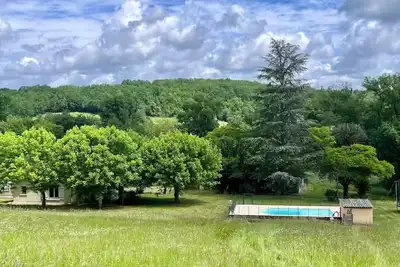 Image de Cocon de verdure avec Piscine privée