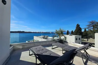 Image de Appartement de vacances Omisalj pour 1 - 4 personnes avec 2 chambres à coucher - Appartement de vaca