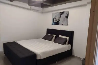 Image de Spacious 3-bedroom apartment with Ac, WiFi, Pool Table, Guest Friendly