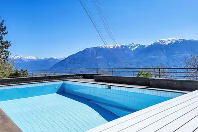 Image de Agréable appartement avec piscine, Wifi, Tv, patio, animaux admis, vue panoramique et parking