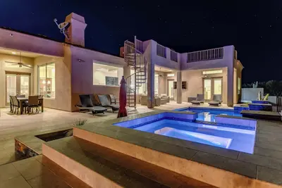 Image de Lux Mansion with Heated Pool!