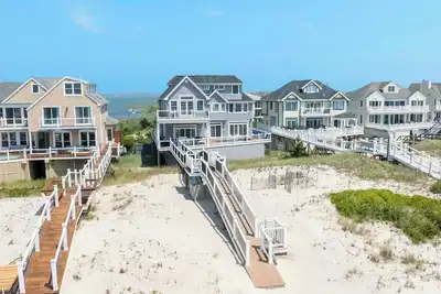 Image de Dunecrest by RoveTravel - Family Oceanfront with Heated Pool