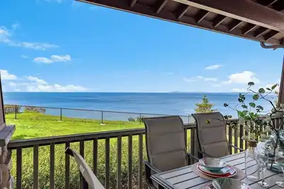 Image de Puget Sound Sunset - Whidbey Ocean Front home with C