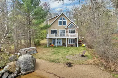 Image de Never before rented light and bright home on Lake Winnipesaukee
