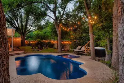 Image de Pool & Hot Tub! Luxury Escape  Gym & Gameroom!