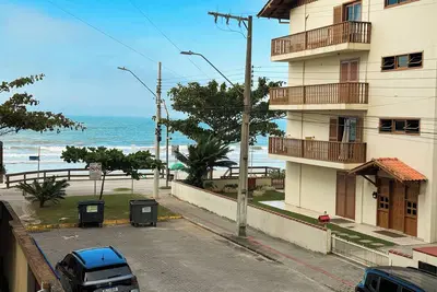 Image de Feet In The Sand / 30 steps from the sea (apt 101)