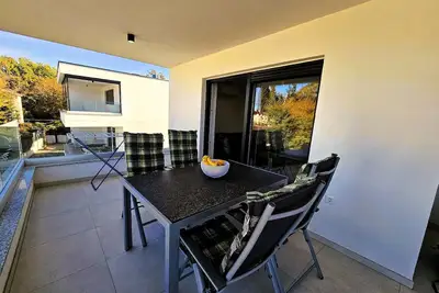 Image de Appartement de vacances Njivice pour 1 - 4 personnes avec 2 chambres Ă coucher - Appartement de vaca
