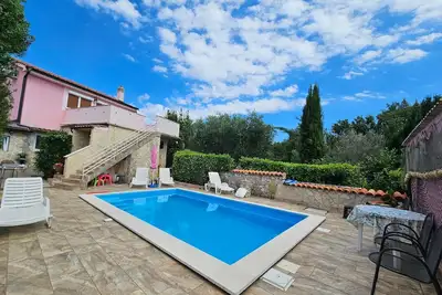 Image de Maison de vacances Malinska pour 1 - 4 personnes avec 2 chambres Ă coucher - Maison de vacances