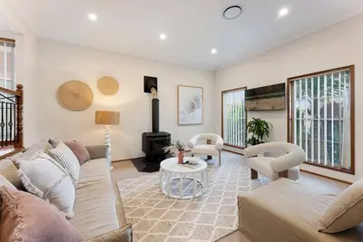 Image de Hilltop Haven - Shell Cove