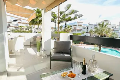 Image de 12 - Delightful 2 bedroom apartment 1st line beach