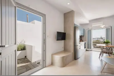 Image de Michael Zeppos Studios, Naousa