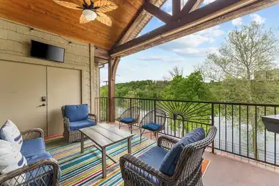 Image de Penthouse Eagle View - for 12!