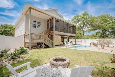 Image de Sandy Toes Bungalow: Dog-Friendly with Private Pool, Golf Cart