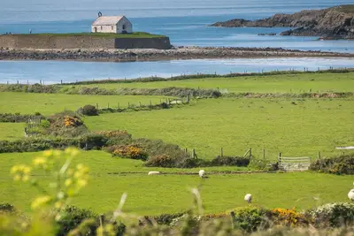 Image de Bryntirion Wyn - sleeps 4 guests in 2 bedrooms