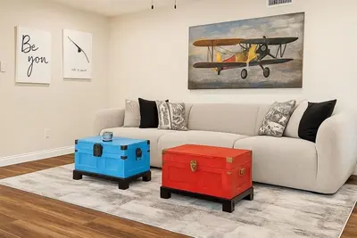 Image de Luxe 3 Bedroom Retreat Sleeps 7 - Perfect For Groups Families