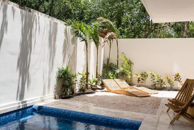 Image de Moderne 1ch avec piscine privée + enceintes surround