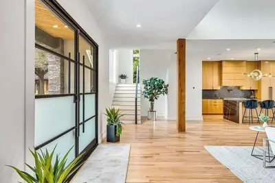 Image de Spacious 5-bedroom house with pool in Dallas