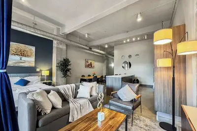 Image de Elegant 2bd | Dt Dallas | Sleeps 16 | Free Parking