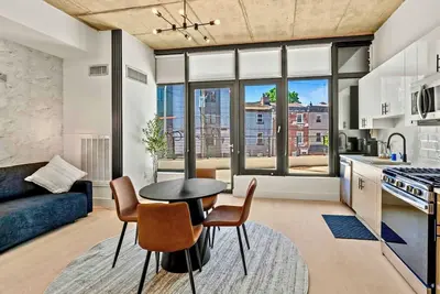 Image de Trendy NoLibs 1bd | Sleeps 4 | Prime Spot