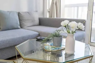 Image de Stylish 2 Bed near Metro - Sleeps 6