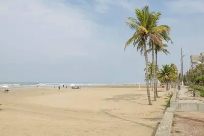 Image de Apto c garagem, ótima localização à 80m da Praia