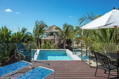 Image de Brand New Ocean View apartment on Long Bay. Fantastic location.