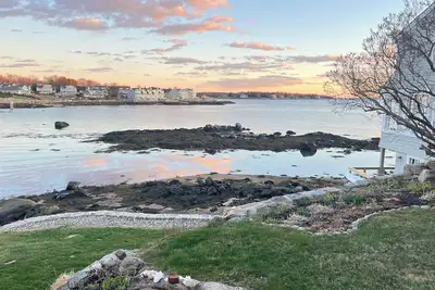 Image de Charming Waterfront 1 bedroom apartment in wonderful E. Gloucester with WiFi, Ac