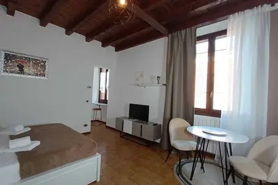 Image de Open Space Apartment vicino al centro di Como al secondo piano