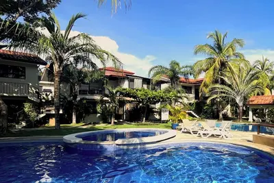 Image de Las Palmas 2 bed/2 bath with Balcony