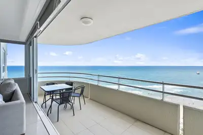 Image de Lovely 2 Bedroom Ocean View Unit at Zenith - Q Stay