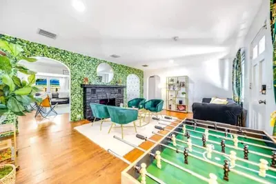 Image de 6Bed Near Beach - Grill, Pool Table, FirePit - Family & Event Open