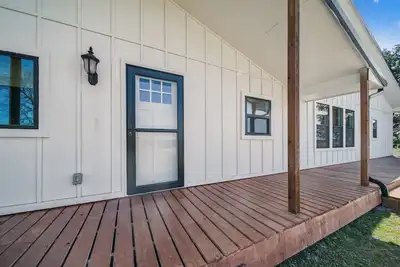 Image de 4-bedroom 3 bath house in tranquil Adair. With Large hang out barn.