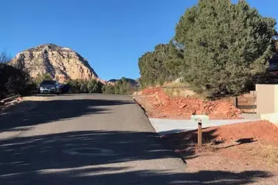 Modern Guest Home in West Sedona - Walk to Trails