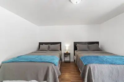 Image de Atomic #4 I Downtown I Historic I Trailer Parking