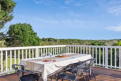 Image de Port O'Call - Five bedroom home