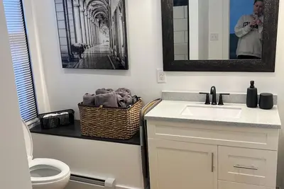 Image de Modern Family Retreat, 3 Blocks from Beach