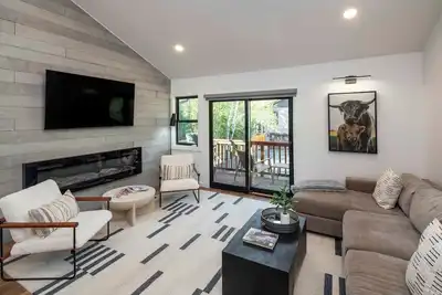 Image de Abode at Sunnyside | Modern Mountain Chic