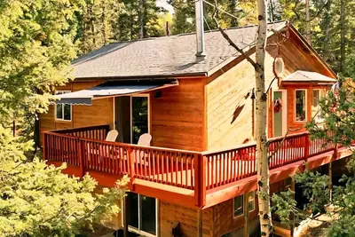Image de 4br Colorado Cabin w/ Wrap-Around Deck Near Fossil Beds National Monument