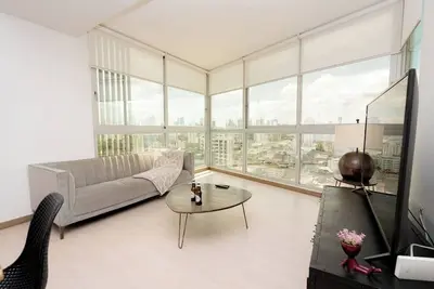 Image de 3br Cityview apt, parking and balcony