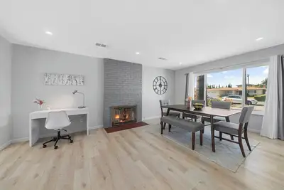 Image de 25% Off Monthly Stylish, Spacious & Modern Home