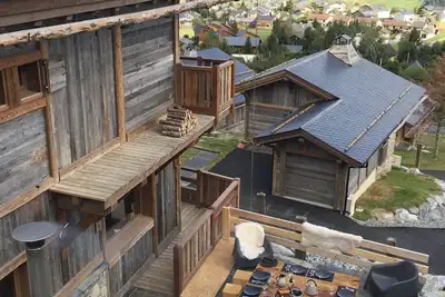 Image de Chalet \"Vista - Bolquère\" avec vue sur les montagnes, terrasse privée et Wi-Fi