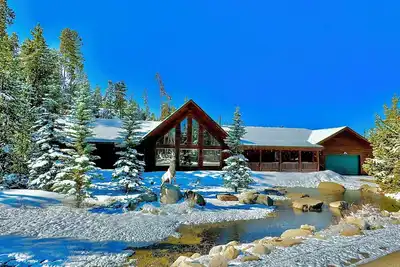 Image de Pickleball, Pond and Powder, Welcome to Triple P! Gameroom Hot tub Dog friendly!