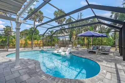 Image de Coastal Getaway | Pool, Hot Tub | Near Sk Beach & Village | Resort-Style Outdoor Living + Dock