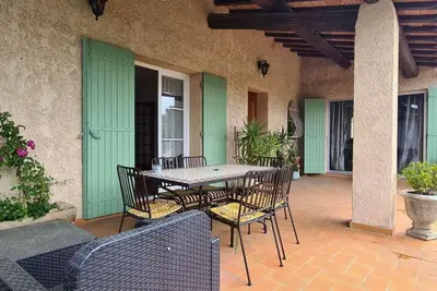 Image de Les 2 Cyprès – Maison avec Piscine et Jardin à Châteauneuf-du-Pape
