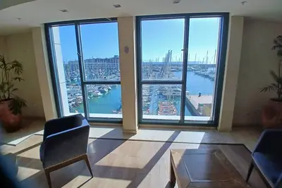 Image de Chic hotel suite in superb Herzliya with fitness room, WiFi and pool