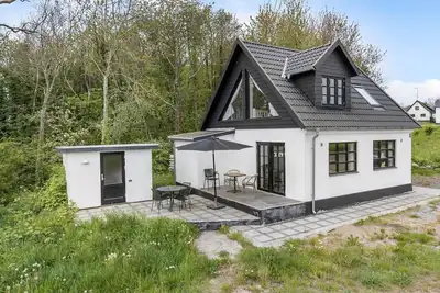Image de 5570 Svaneke - Årsdale Kirkevej 1