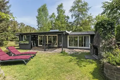 Image de 1307 Aakirkeby - Fyrrebakken 19